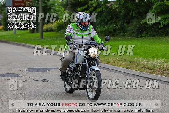 PR2407-9230_LOGO_ON_PHOTO