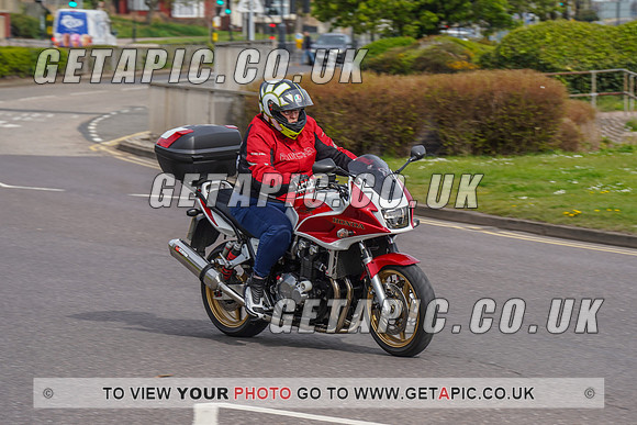 RS2204_4649