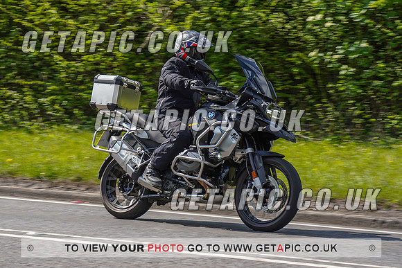 RS2204_12576