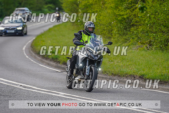 RS2204_12097