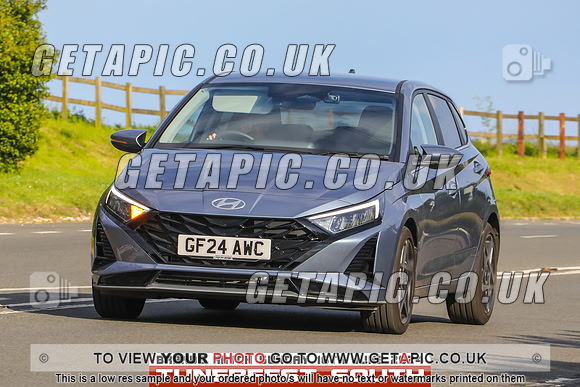 GP2406-14069-C_LOGO_ON_PHOTO