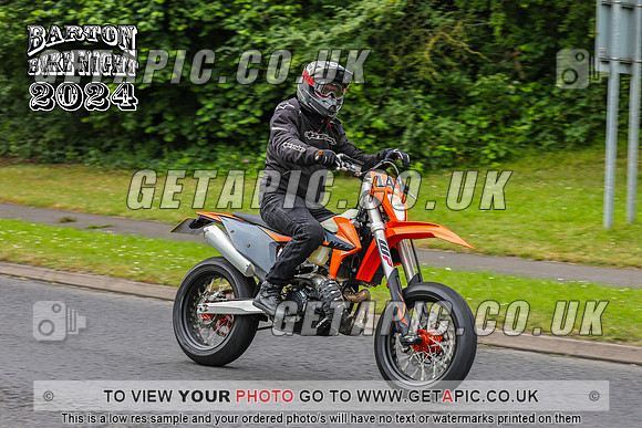 PR2407-870_LOGO_ON_PHOTO