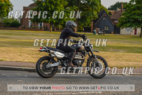 RS2207_8998