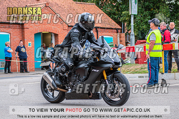 TW2508-3558_LOGO_ON_PHOTO