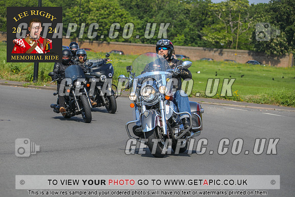 GP2405-4049_LOGO_ON_PHOTO