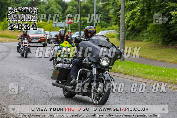 PR2407-2064_LOGO_ON_PHOTO