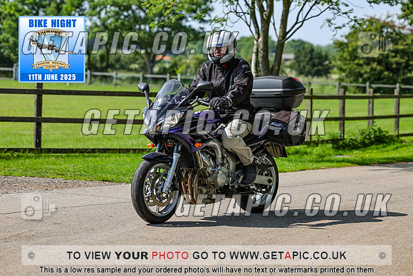 PR2506-00014_LOGO_ON_PHOTO
