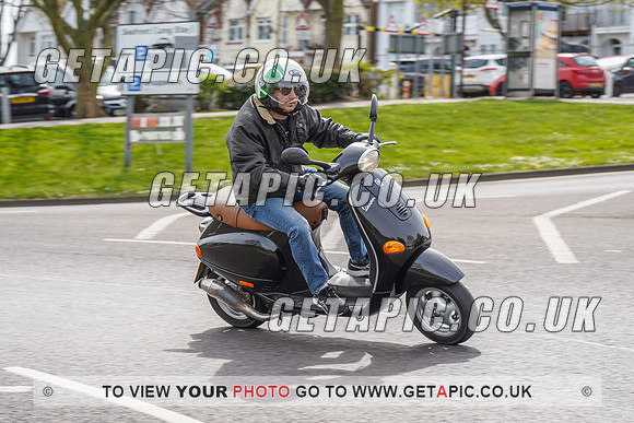 RS2204_10057