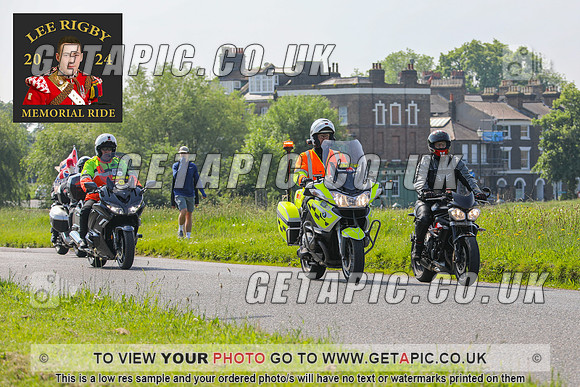 GP2405-3581-C_LOGO_ON_PHOTO