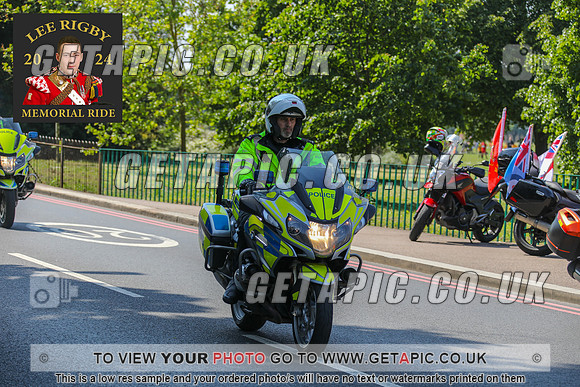 GP2405-5239_LOGO_ON_PHOTO
