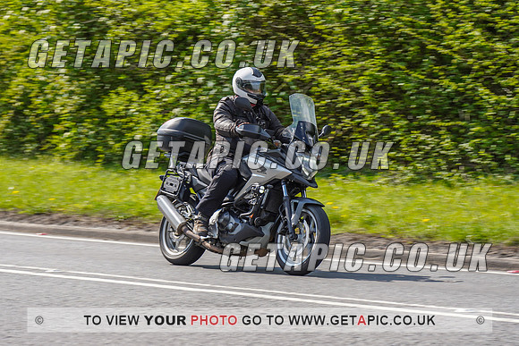 RS2204_12551