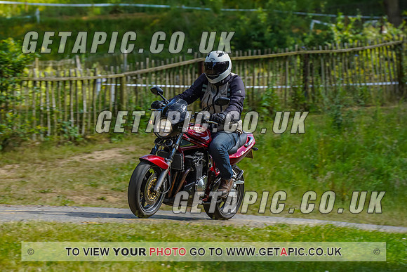 RS2207_1018