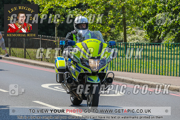 GP2405-5240_LOGO_ON_PHOTO