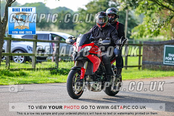 PR2506-07134_LOGO_ON_PHOTO
