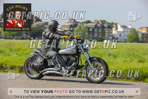 GP2405-3186_LOGO_ON_PHOTO