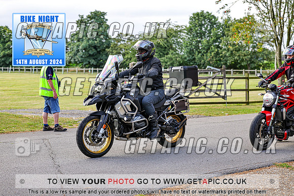PR2408-10985_LOGO_ON_PHOTO