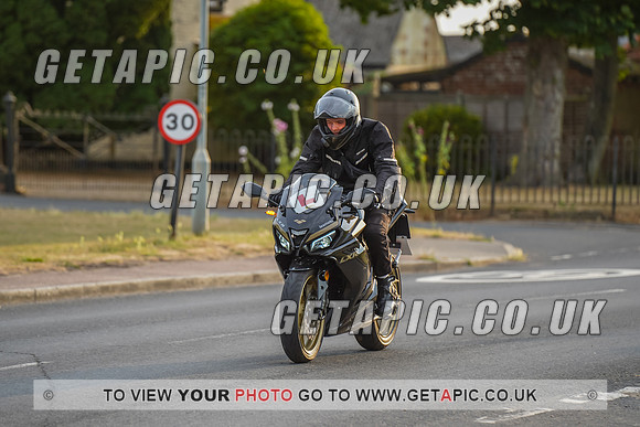 RS2207_9145