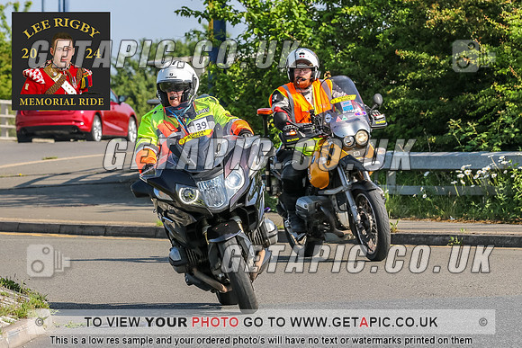 MWA2405-559-C_LOGO_ON_PHOTO