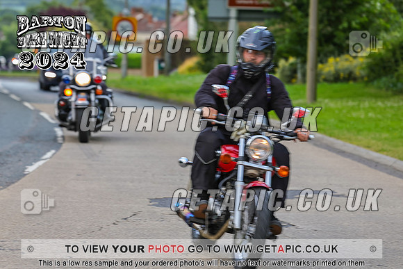 PR2407-8245_LOGO_ON_PHOTO
