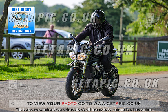 PR2506-07113_LOGO_ON_PHOTO