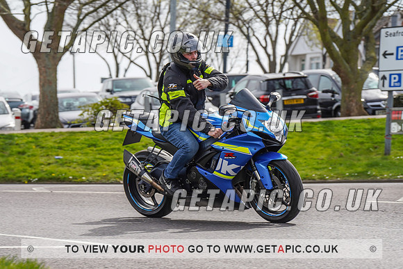 RS2204_10296