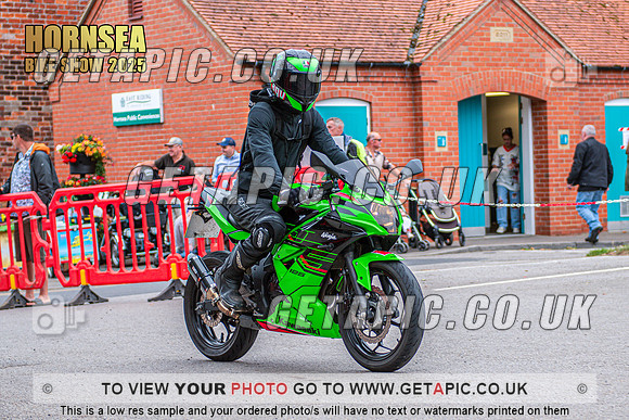 TW2508-1721_LOGO_ON_PHOTO