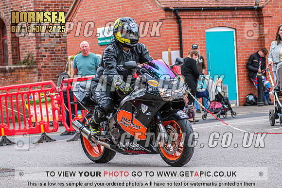 TW2508-5017_LOGO_ON_PHOTO