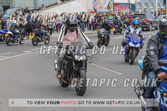 RS2205_12994
