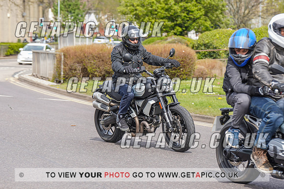 RS2204_6862