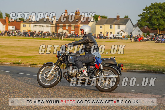 RS2207_9156