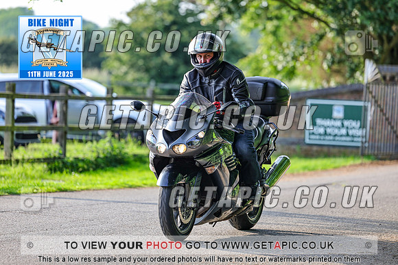 PR2506-07124_LOGO_ON_PHOTO