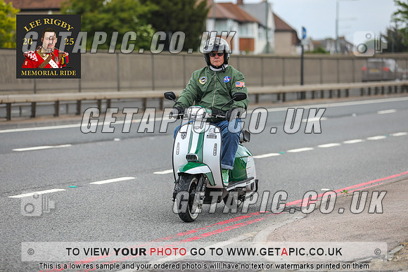 GP2505-024_LOGO_ON_PHOTO