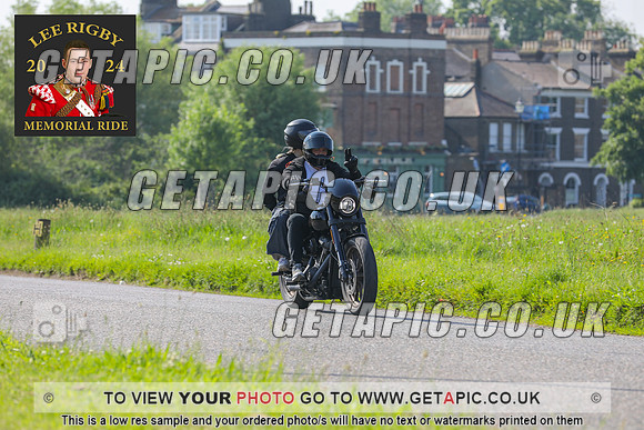 GP2405-3187_LOGO_ON_PHOTO