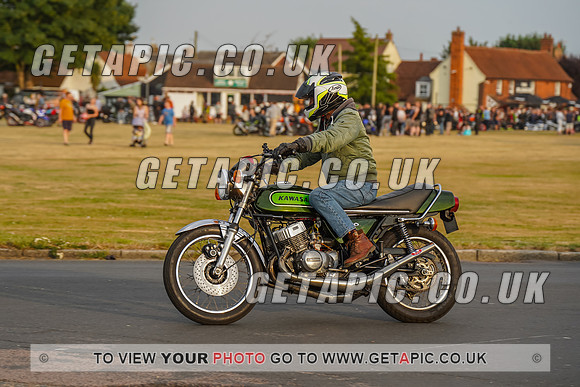 RS2207_9173