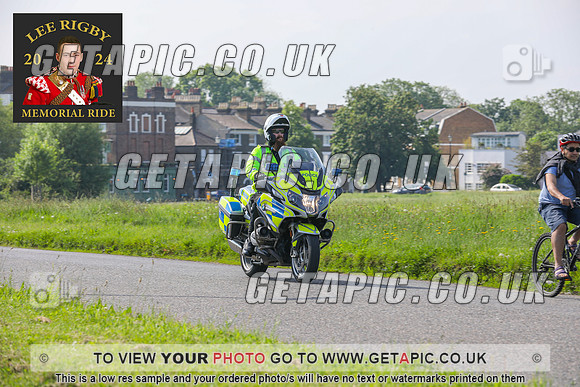 GP2405-3227_LOGO_ON_PHOTO