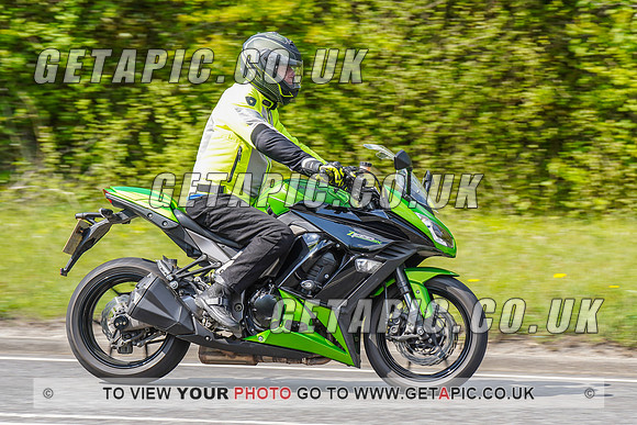 RS2204_12027