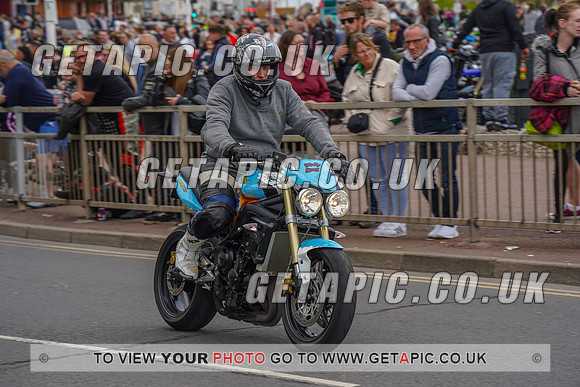 RS2205_13449