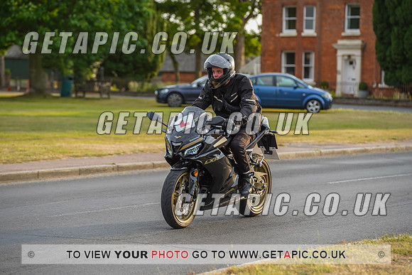 RS2207_9146