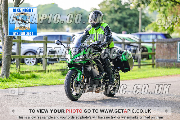 PR2506-07925_LOGO_ON_PHOTO