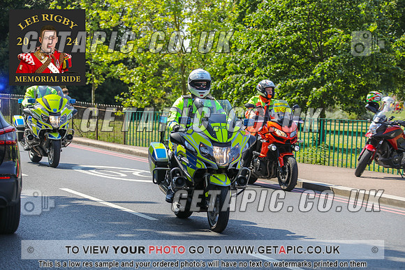 GP2405-5232_LOGO_ON_PHOTO