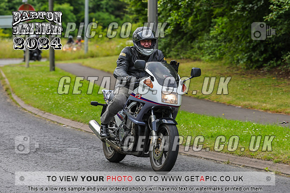 PR2407-2691_LOGO_ON_PHOTO