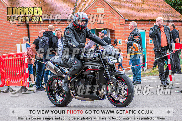 TW2508-4610_LOGO_ON_PHOTO