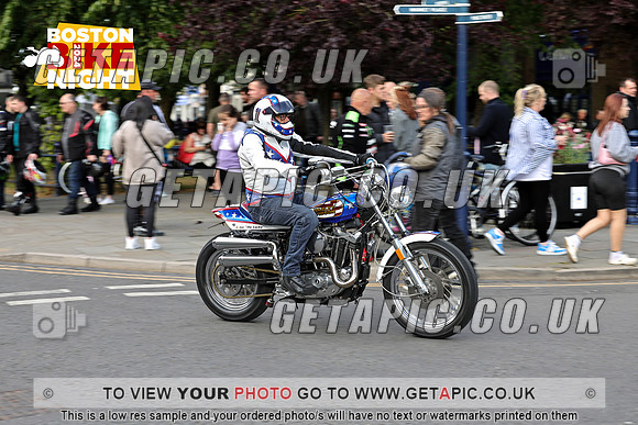 PR2407-13165_LOGO_ON_PHOTO