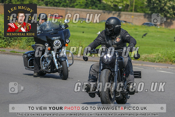 GP2405-4053-C_LOGO_ON_PHOTO