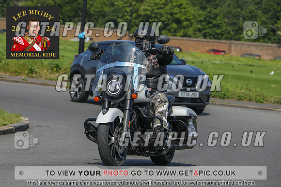 GP2405-4064-C_LOGO_ON_PHOTO