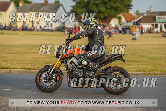 RS2207_9163