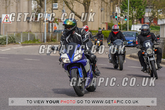 RS2204_5570