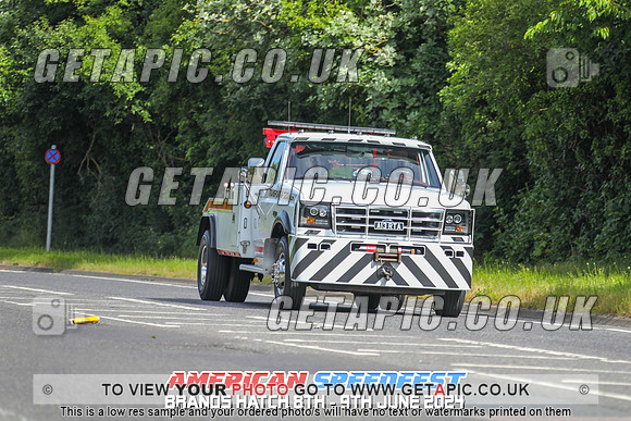 GP2406-3942_LOGO_ON_PHOTO