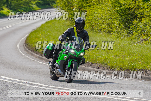 RS2204_12548