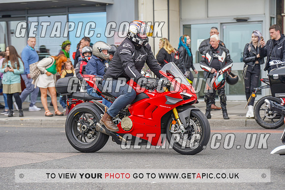 RS2205_9742